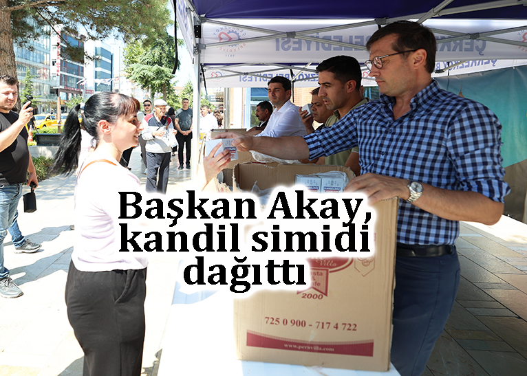 Mevlit Kandilini Kutladı